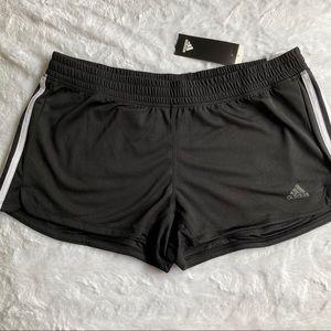 🔴 SALE! NWT Adidas 3 stripes knit shorts